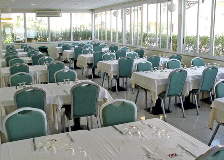 Apartamentos Turisticos Jardines Del Plaza Peñíscola Eksteriør bilde
